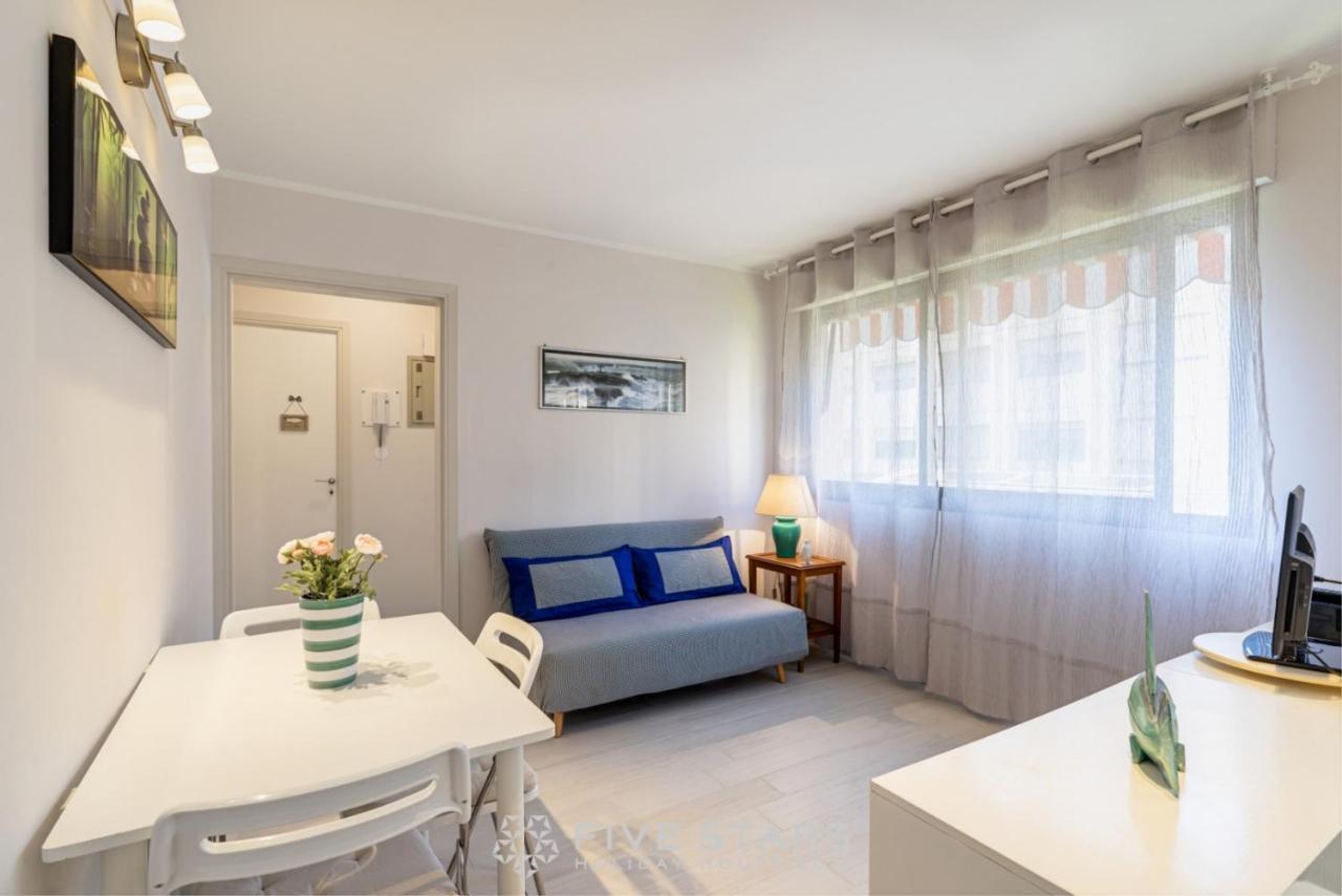 La Canard Des Etoiles Five Stars Holiday House Nice Exterior photo